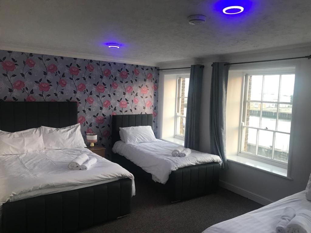 Spacious One Bedroom Flat With River View, 1E Great Yarmouth Kültér fotó